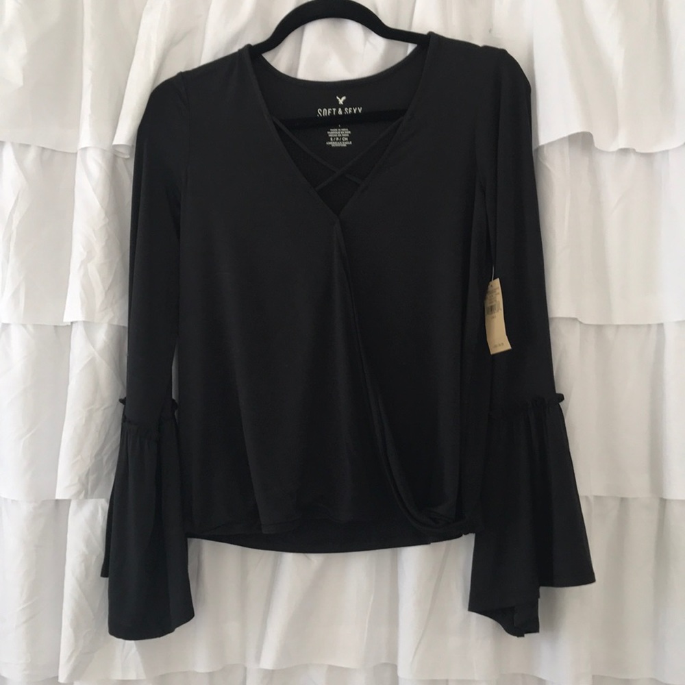 American eagle flare sleeve top